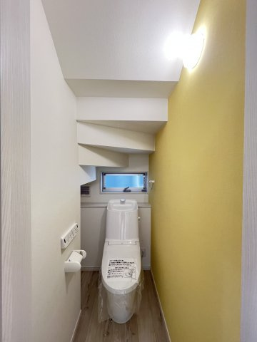 橿原市曲川3丁目全5区画のトイレ|温水洗浄便座付きトイレ