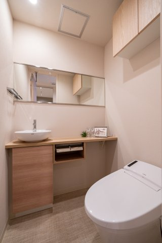  | W Comfort Towers EAST