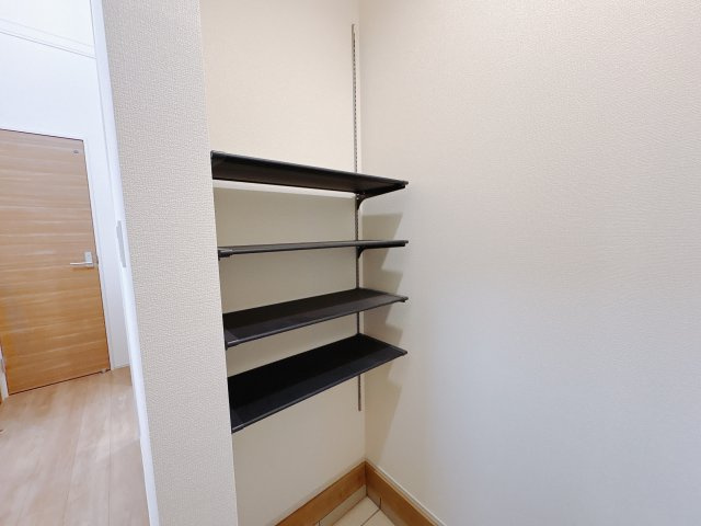 【ブルーミングガーデン】　宇都宮市五代3丁目　限定1邸の外観|〇限定1邸〇
住宅性能評価ダブル取得予定。国が定めた第三者機関が評価。評価された図面通りに施工されているか、建設までに計4回チェックが行われます。
※2025年10月撮影