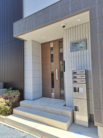 アールスクエアのエントランス