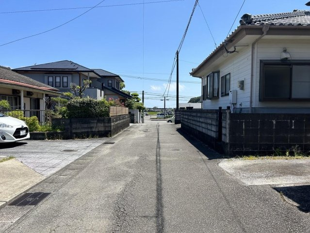 大字本郷北方字境田の前面道路含む現地写真