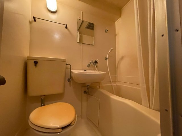 マルセビルの浴室|同マンション他部屋。反転タイプ