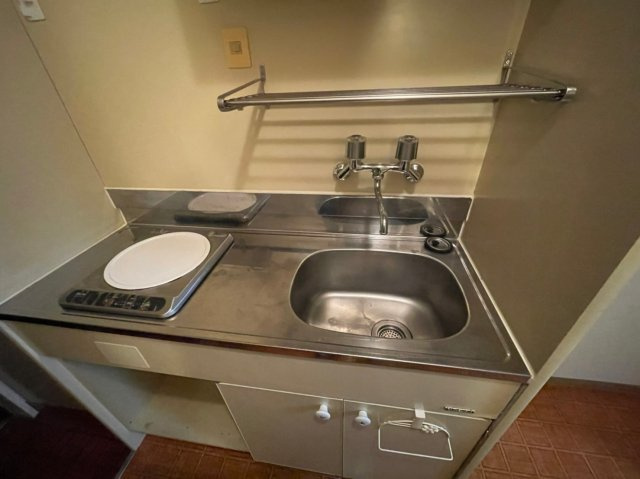 マルセビルのキッチン|同マンション他部屋。反転タイプ