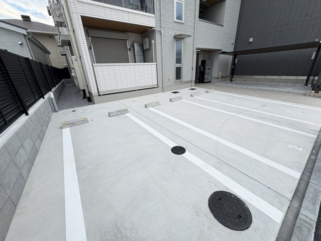 D-Raffineの駐車場