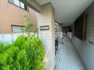 【エントランス】 | 建物の内部です