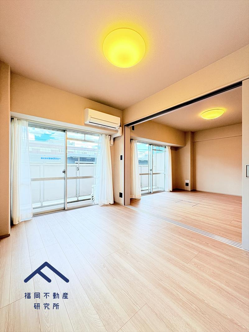 サーパス松島の居間・リビング