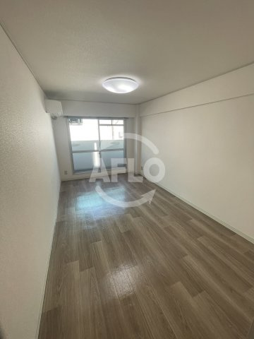 SANTO LALUZ CHODOの洋室|SANTO LALUZ CHODO　洋室