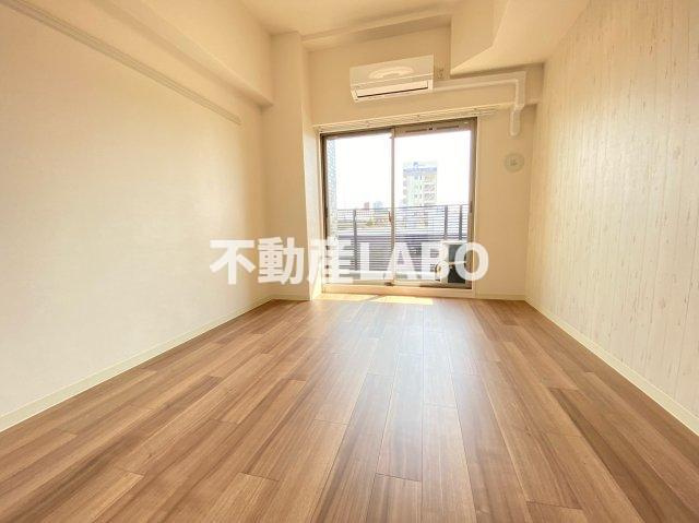 プレサンスOSAKADOMECITYビーツの洋室