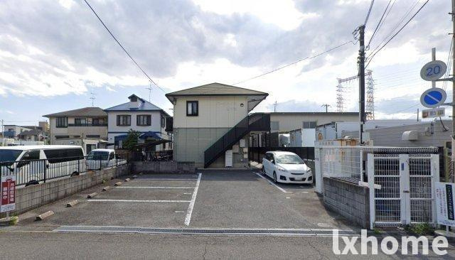 パークハイツさつきのエントランス|ゆとりのあるエントランスです