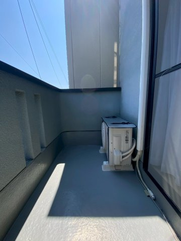 【価格改定】向日市寺戸町山縄手のバルコニー|2階には開放感のあるワイドバルコニー
日当たり良好で、洗濯物もたっぷり干せます！