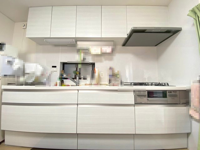 【価格改定】向日市寺戸町山縄手のキッチン|キッチン入れ替え済み。
収納スペース豊富で、スッキリと収納していただけます！