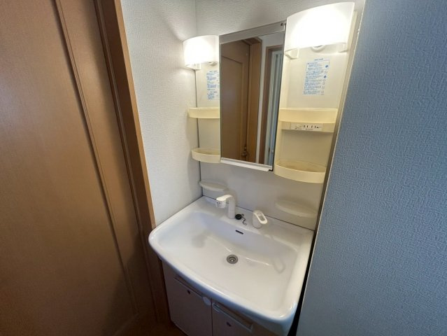 【価格改定】向日市上植野町伴田の独立洗面台|掃除がしやすい洗面台です。