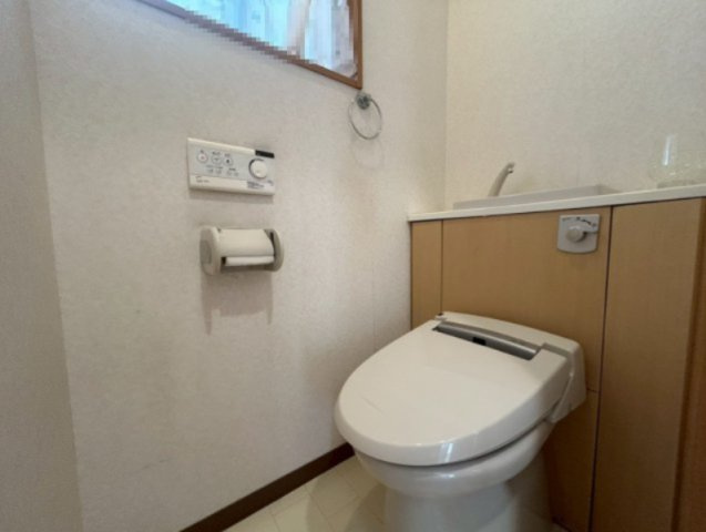 【価格改定】向日市上植野町伴田のトイレ|温水洗浄便座付トイレ