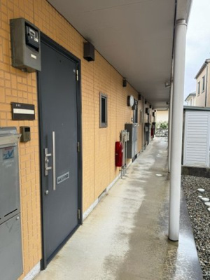 【玄関】 | ヴィラ クオーレ