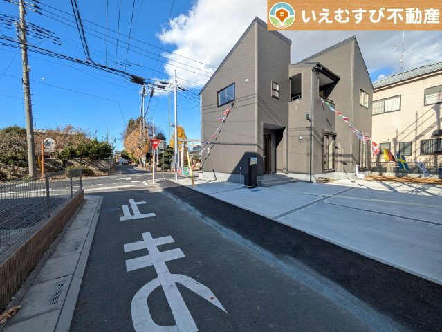 Livele Garden.S　鴻巣袋第2の前面道路含む現地写真|充分な広さの前面道路
間口が広くお車の出し入れも問題なく行えるスペースが確保されています♪