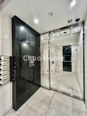 【防犯設備】 | リヴシティ日暮里 | 【オートロック】オートロックシステムでセキュリティ充実。当たり前ですが、安全で安心して暮らすのって大事ですよね。お探しのご条件でオートロック付きの物件を探す方も多いですがやはりセキュリティは大事です。