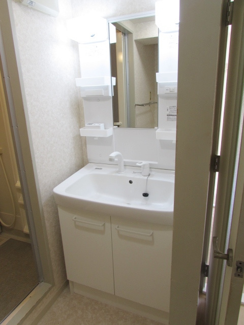 REIWA宝塚の洗面所