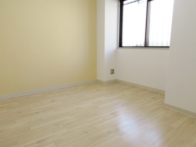 REIWA宝塚の居間・リビング