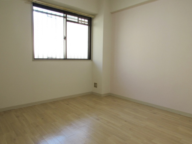 REIWA宝塚の居間・リビング