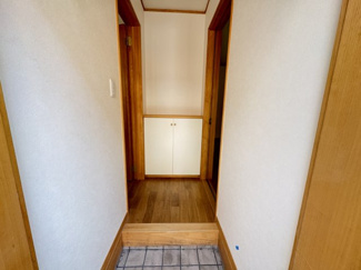 【玄関】
