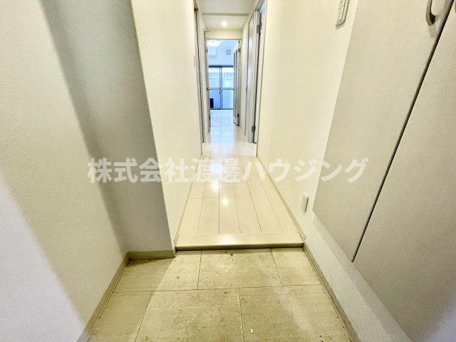 グランシャリオ江坂の玄関