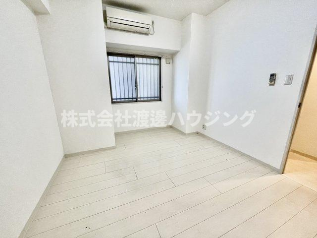 グランシャリオ江坂の寝室