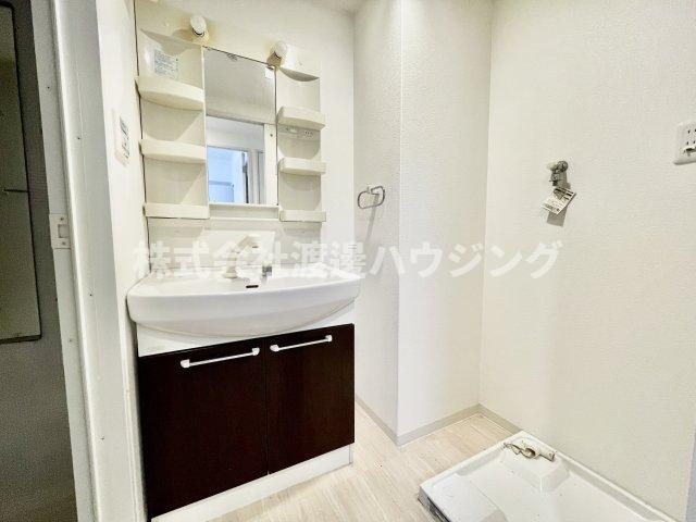 グランシャリオ江坂の洗面所