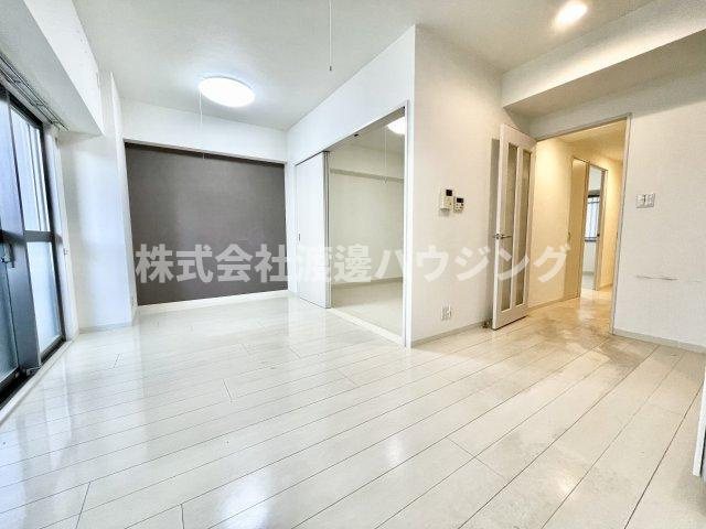 グランシャリオ江坂の居間・リビング