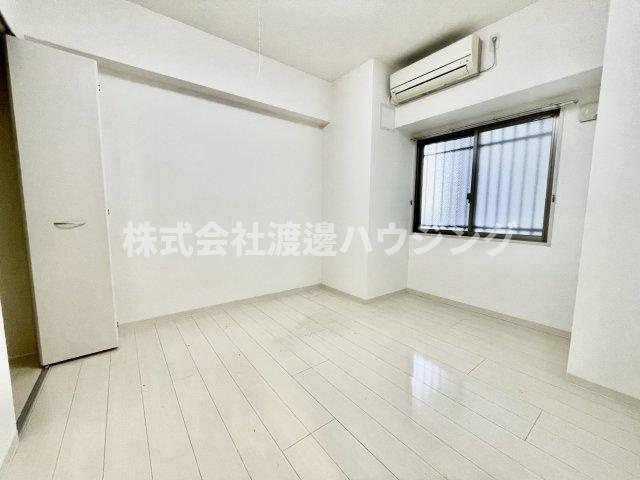 グランシャリオ江坂の寝室