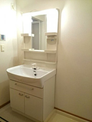 【洗面所】 | サンヴィレッジ　Ａ | スペースが確保できる洗面所です