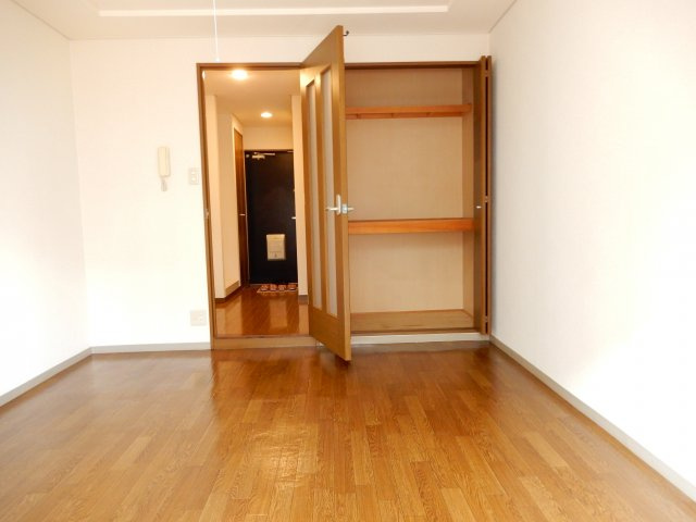 アーバンハイツ城北の洋室