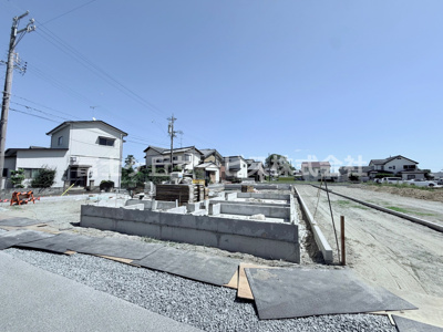 【外観】 | 浜松市中央区笠井新田町 3期 新築一戸建て 1号棟 | 現在建築中の外観画像です。ご内覧は同じメーカーの完成物件へご案内いたしますので、いつでもご相談ください！