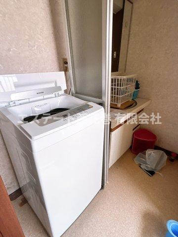 【商談中】花巻市愛宕町　土地建物の洗面所