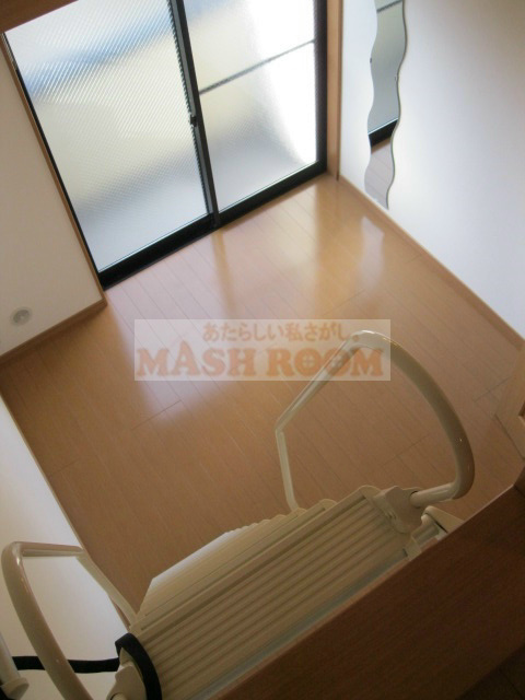 ジョンシェ高円寺の居間・リビング