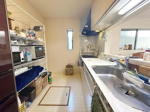 【キッチン】 | 海老名市上郷３丁目　中古戸建 | コンパクトなキッチンで掃除もラクラク