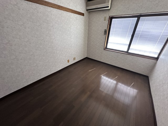 小山市アパート　2棟一括の洋室