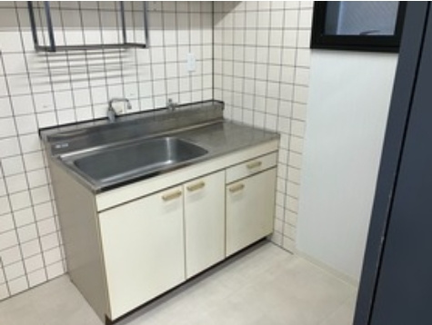 日機ビルのキッチン