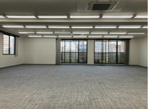 日機ビルの内装