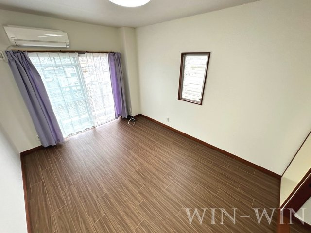 スカイビレッジアイセイの居間・リビング|イメージ（同建物内別部屋の写真です）
