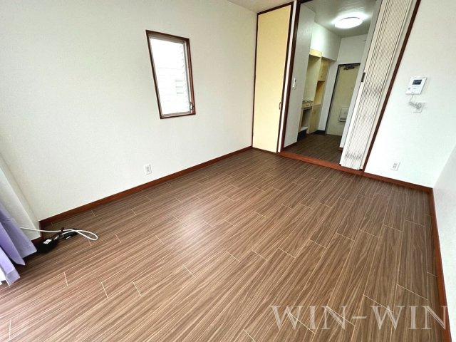 スカイビレッジアイセイの居間・リビング|イメージ（同建物内別部屋の写真です）