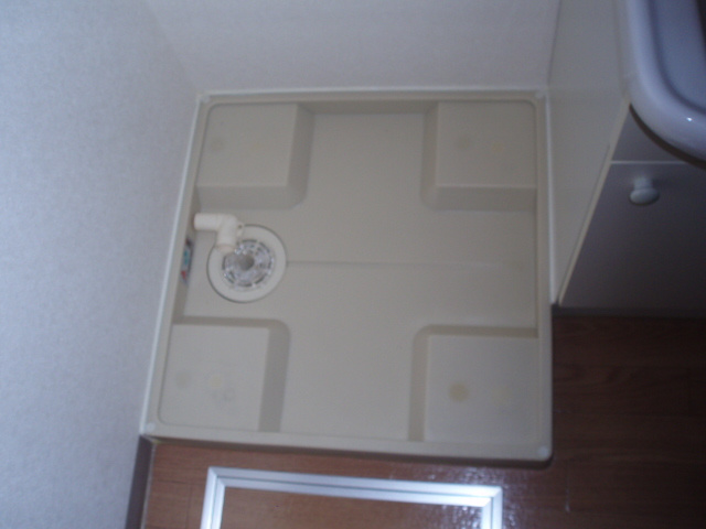 パルティールＫのその他|洗濯機置場