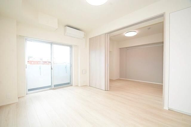 グランドコンシェルジュ練馬中村橋アジールコートの居間・リビング