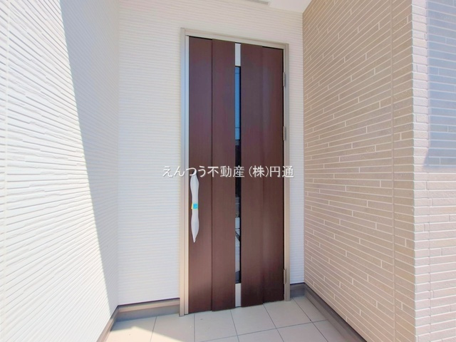 グラファーレ坂上町の玄関