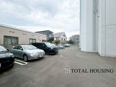 【駐車場】 | ライオンズマンション円山南 | 平面駐車場です。