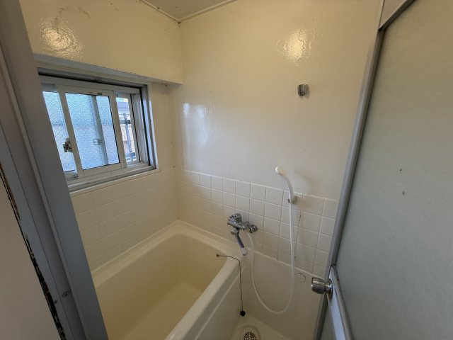 アスモ岡町の浴室