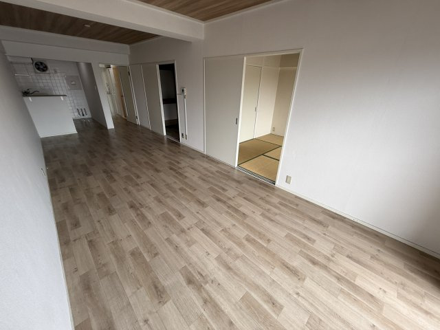 アスモ岡町の内装