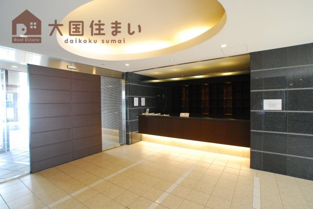【エントランス】 | エステムプラザ難波WESTリバークロス