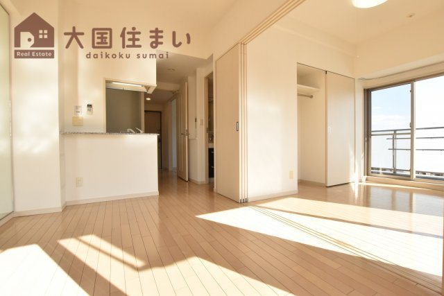 【居間・リビング】 | エステムプラザ難波WESTリバークロス