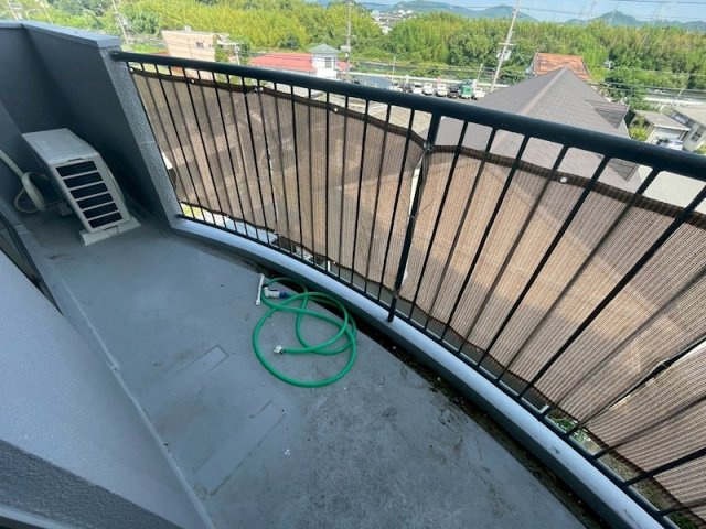 溝口ハイツのバルコニー