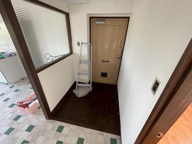 溝口ハイツの玄関
